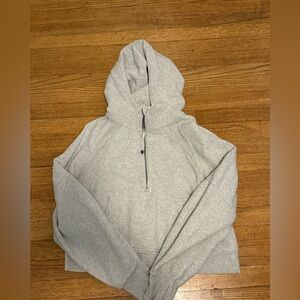 Lululemon Cropped Scuba